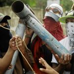 Jóvenes organizan una barricada antigubernamental en Masaya
