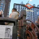 Imagen de uno de los carteles distribuidos por el centro de Madrid pidiendo justicia para Juanjo Sopuertas