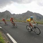 Contador debe decidir la carrera en el Tourmalet