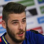 David de Gea durante la rueda de prensa hoy en la Isla de Ré, donde aseguró que su supuesta implicación en la organización de un encuentro sexual "es mentira".