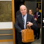 El ministro de Economía, Industria y Competitividad, Luis de Guindos, ante la Comisión de Asuntos Económicos y Monetarios del Parlamento Europeo, hoy en Brusela