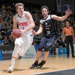 Luka Doncic, canterano blanco de 16 años, el pasado domingo en el partido de la Liga Endesa ante el Bilbao