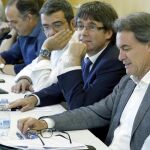 El presidente de CDC, Artur Mas, junto al president de la Generalitat, Carles Puigemont