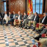 Camps explica a los empresarios la situación y los planes en la Comunitat