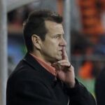 Dunga se va, pero la derrota «es responsabilidad de todos»