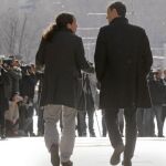 Pasarela San Jerónimo. Iglesias y Sánchez llegaron caminando juntos al Congreso para escenificar su buena sintonía tras los ataques del pasado