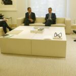 REUNIÓN DEL PRESIDENTE DEL GOBIERNO EN MONCLOA CON LOS PRICIPALES PRESIDENTES DE BANCOS Y CAJAS ESPAÑOLAS