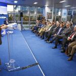 Elvira Rodríguez en su discurso en la sede de LA RAZÓN