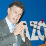 Santos, buen conocedor de España, durante su intervención en un encuentro organizado por LA RAZÓN y el Círculo Ecuestre de Barcelona, en 2009, donde expuso sus principios políticos