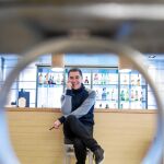 Autor premiado El escritor y periodista Martí Gironell, fotografiado ayer en Barcelona, acaba de publicar «La força d’un destí»