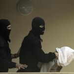 Operación de la policía francesa en que fue detenido el dirigente etarra Mikel Kabikoitz Karrera Sarobe, alias Ata.