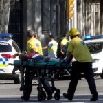 Los servicios de emergencia tras los atentados de agosto de 2017. Foto: Archivo