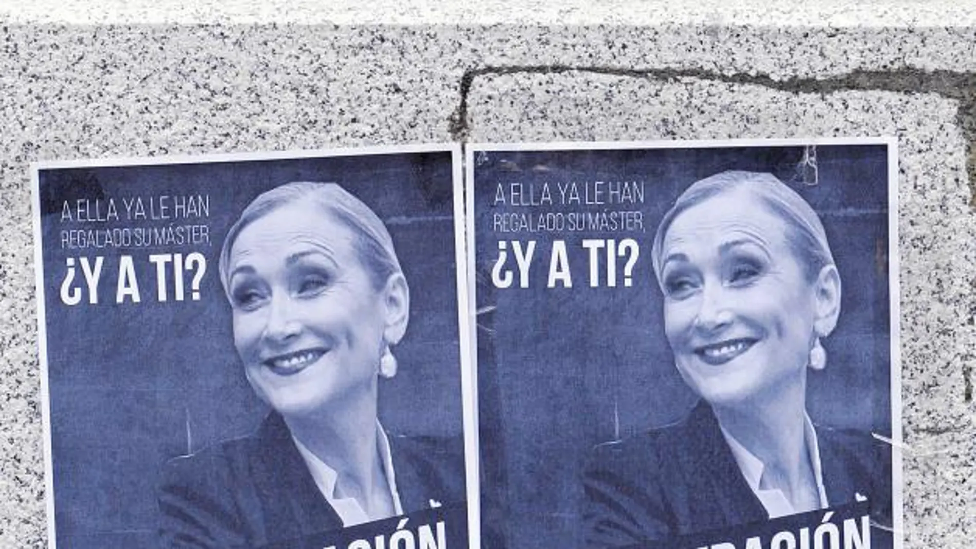 Asociaciones de alumnos de la Universidad Rey Juan Carlos convocaron protestas para mostrar su indignación por las presuntas irregularidades del máster de la presidenta Cristina Cifuentes