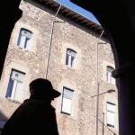 Joan Vila entró a trabajar en la residencia de ancianos La Caritat de Olot en 2005, en la imagen, como celador durante los fines de semana y los festivos y allí perpretó sus crímenes