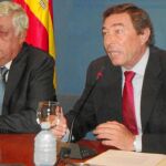 Flores afirma que el AVE a Alicante se retrasará si se paga con dinero privado