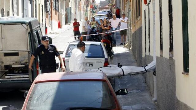 Se entrega a la Policía el preseunto asesino de la niña de doce años