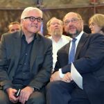 Martin Schulz (derecha), junto al ministro de Asuntos exteriores alemán Frank-Walter Steinmeier