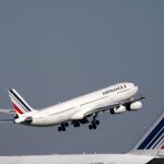 Los pilotos se han negado a aceptar un incremento de las horas de vuelo por el mismo salario
