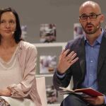 Carolina Bescansa y Nacho Álverez, en un acto el pasado año.