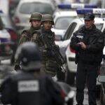 Ahora sólo se investiga a policías, gendarmes y militares