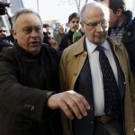 Rodrigo Rato (c) a su llegada los juzgados de la madrileña Plaza de Castilla para declarar ante el juez de Madrid Antonio Serrano-Arnal.