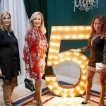 De izda. a dcha; Cristina Thomas de Carranza, Carmen Lomana e Isabel Abdo