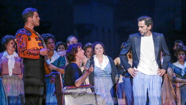 María Rey-Joly y Paco León, en un momento de la representación