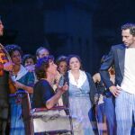 María Rey-Joly y Paco León, en un momento de la representación