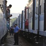 El tren cargado de inmigrantes, en la estación de Magyarboly.