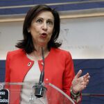 La portavoz de PSOE en el Congreso, Margarita Robles, durante la rueda de prensa posterior a la reunión de la Junta de Portavoces