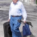 Pujol sale de su despacho en Bareclona, en una imagen de archivo