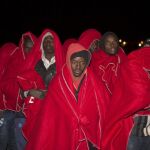 Imagen de los subsaharianos llegados la pasada madrugada a Motril