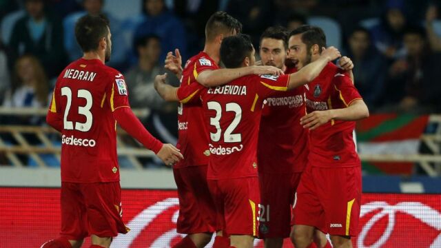 Los jugadores del Getafe celebran el gol del empate ante la Real Sociedad