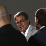 El 61% de los españoles respalda la reforma del TC para frenar a Mas