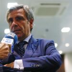 El director de la Oficina Antifraude de Cataluña (OAC), Daniel de Alfonso, durante la entrevista que ha mantenido con Efe