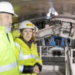 La ministra de Fomento, Ana Pastor, durante una visita a las obras de Galicia en el tramo del túnel de Bolaños (Ourense)