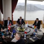 Los ministros de Exteriores de Japón, Estados Unidos, Canadá, Francia, Reino Unido, e Italia, y la jefa de la diplomacia europea, Federica Mogherini en la reunión del G7