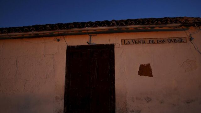 Antigua posada que lleva el nombre de Don Quijote