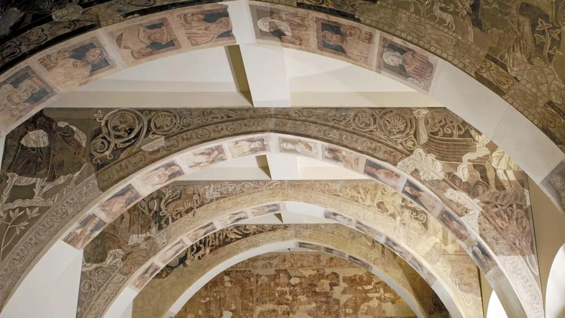 Una de las pinturas murales de Sijena, expuestas en las salas del Museo Nacional de Arte de Cataluña