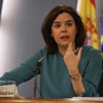 Soraya Sáenz de Santamaría durante la rueda de prensa posterior el Consejo de Ministros