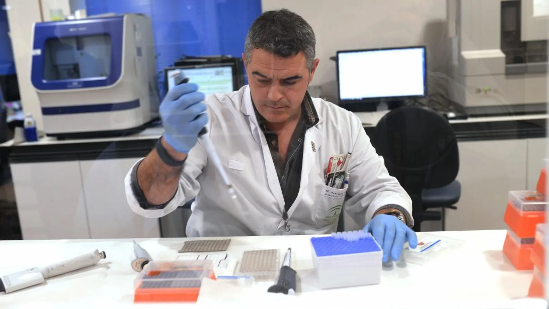 Imagen de archivo de un cribado neonatal.