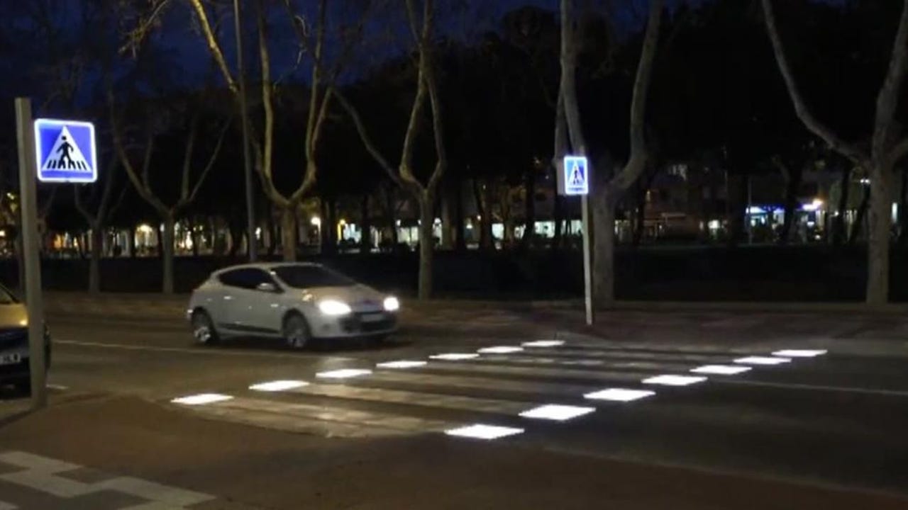 Así funcionan los pasos de cebra inteligentes de Pozuelo de Alarcón