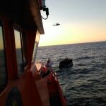 Rescatan a nueve adultos en una patera a siete kilómetros de Gran Canaria