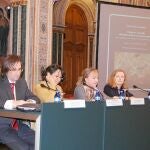 La diputada provincial de Cultura, María Jesús Puchalt, en la presentación del libro sobre el centenario del Abrigo de Tortosillas