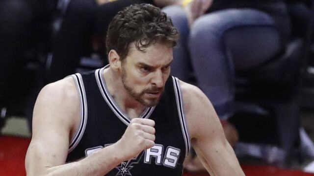 A Pau Gasol los planes le salen bien