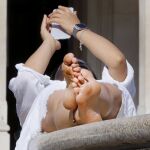 La forma de coger el móvil o de pulsar las teclas es diferente entre los hombres y las mujeres