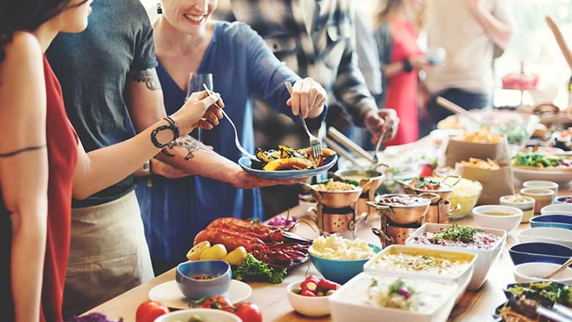 5 claves para disfrutar de un bufé saludable