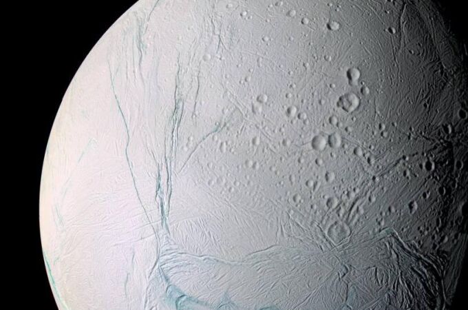 La luna Encélado