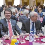 Pilar del Olmo, Alfonso Fernández Mañueco, Pedro Diaz y María José Salgueiro asisten al Foro