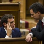 ¿Cree que el PP debe permitir un acuerdo entre Sánchez y Rivera, teniendo en cuenta lo que han dicho contra Rajoy y la inexperiencia de sus líderes?
